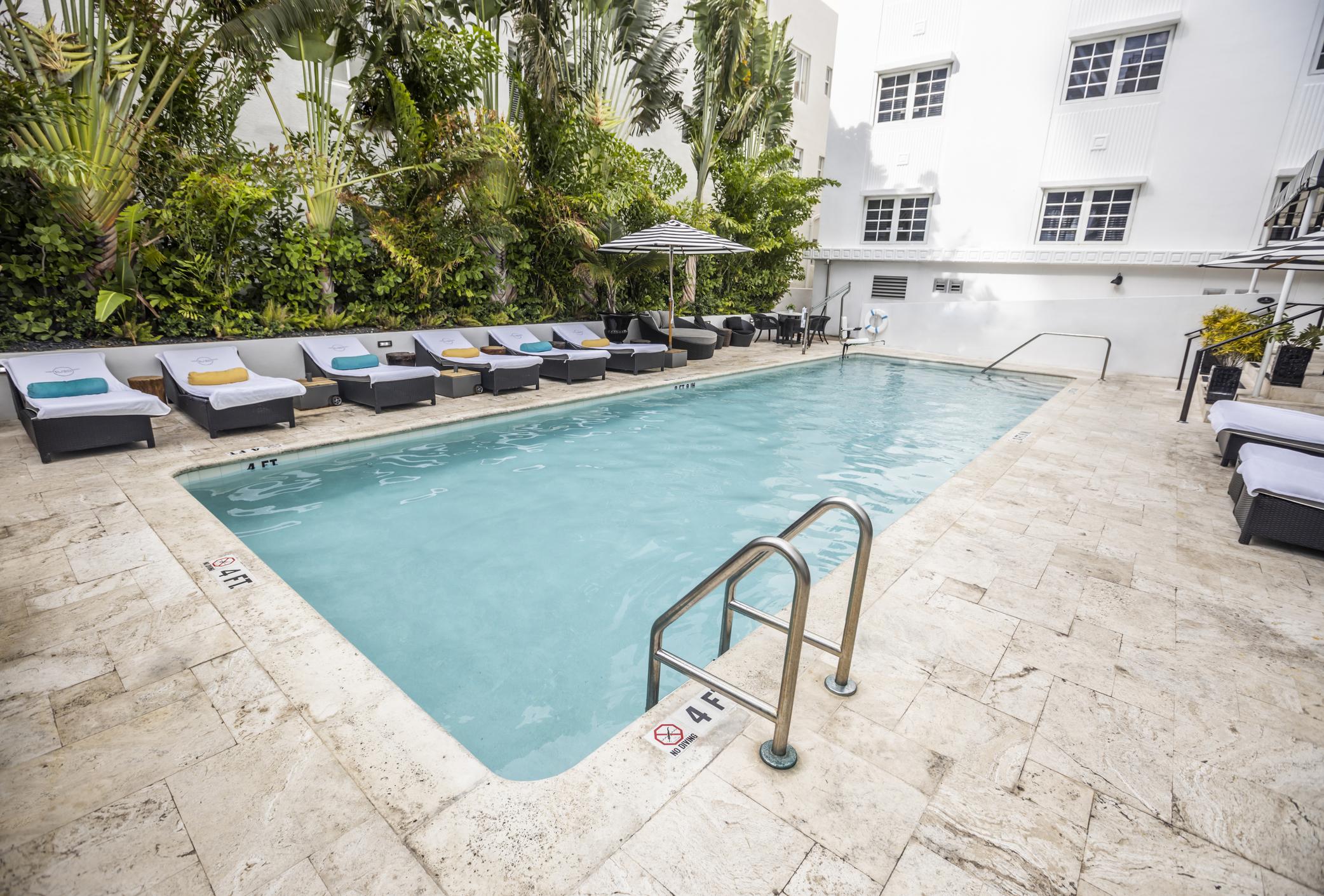 Hotel Croydon Miami Beach Exterior photo