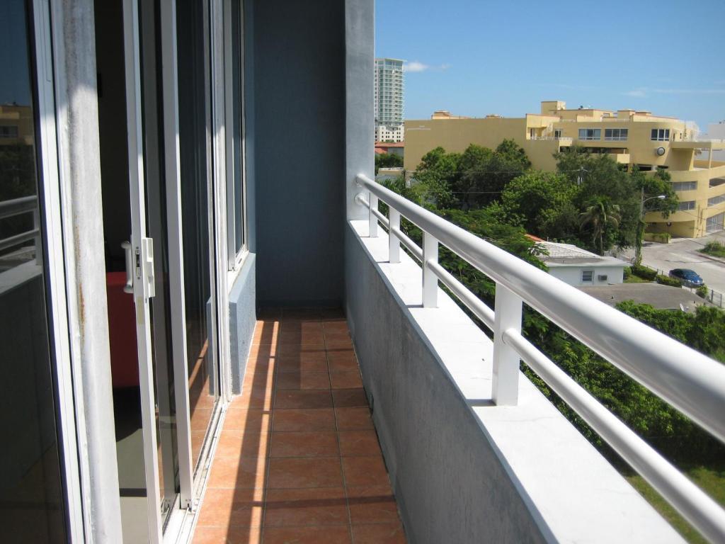 Hotel Croydon Miami Beach Exterior photo